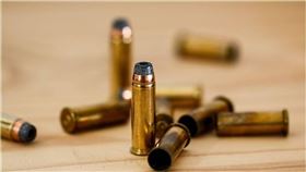 子彈,痛,感覺,熱,麻痺,神經系統,打到,（示意圖／翻攝自pixabay）