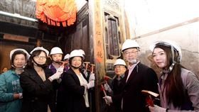 鹿港十宜樓修復工程啟動彰化縣歷史建築鹿港十宜樓修復工程13日開工，縣長王惠美（前左2）表示，修復完成後，將活化為文化場域，展示廈郊文史、辦理講座、文史導覽等。（彰化縣政府提供）中央社記者蕭博陽彰化縣傳真　109年3月13日