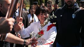 奧運聖火點燃開始傳遞，預計3月20日抵達日本。（圖／路透社／達志影像)