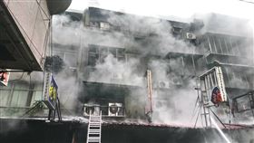 台北,萬華區,華西街,公寓,火警（圖／翻攝畫面）