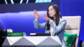 導師韓雪所帶的透明口罩沒有防疫能力。（圖／翻攝自韓雪工作室微博）