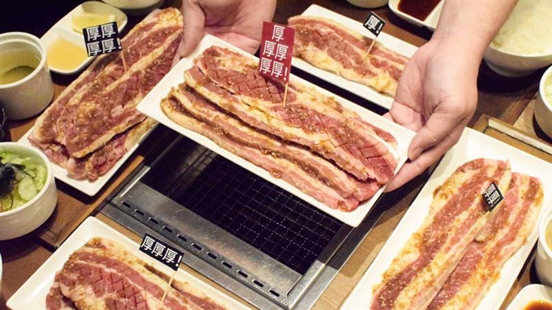 邊緣人不孤單　一人燒肉限時買一送一