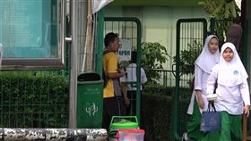 印尼部分學校停課因應武漢肺炎武漢肺炎疫情在印尼擴大，雅加達部分國際學校改採線上教學，中爪哇梭羅市高中以下學校將停課。圖為雅加達一所中學。中央社記者石秀娟雅加達攝　109年3月14日