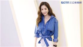 張愛雅接受《三立新聞網》專訪。（圖／記者林聖凱攝影）