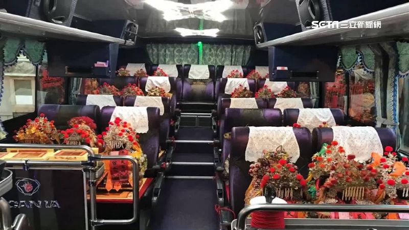 媽祖遶境不坐轎　百尊神明包車祈福