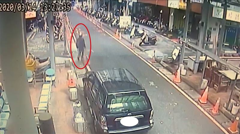 新店殺人案剛過　台南驚傳男持刀閒晃