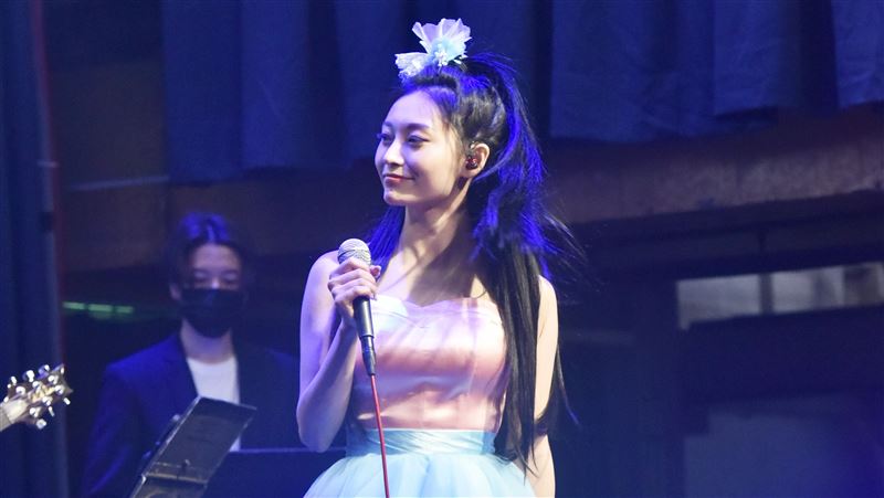 遭前任指控是小偷？國民女友驚曝怪僻