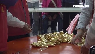 市價超過1500萬　六房媽首次熔金