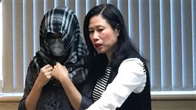 下跪,藥師,王藥師,記者會　記者李依璇攝影