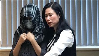 被逼下跪磕頭　女藥師連說3次對不起