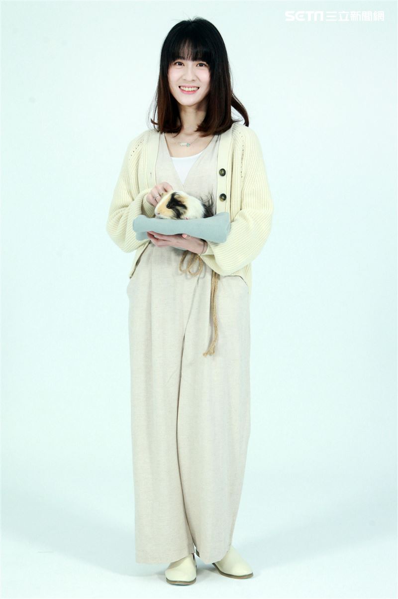 LINE TV「黑喵知情」演員連俞涵。（記者邱榮吉/攝影）