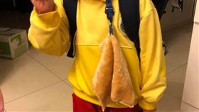 抹布,手帕,小孩,爸爸,父親,人妻,上學,爆怨公社https://www.facebook.com/photo.php?fbid=3047789515265516&set=pcb.3389089347776758&type=3&theater&ifg=1
