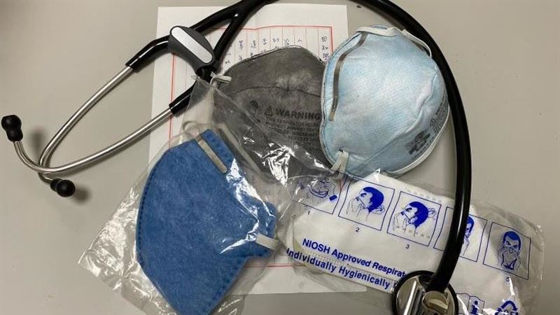 收SARS口罩　醫：用顫抖的手打開