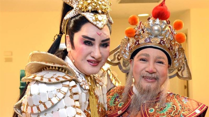 80歲國寶小鳳仙病逝　楊麗花淚崩