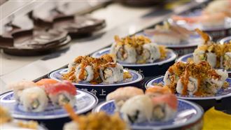 吃藏壽司孩爽玩扭蛋　曝真相網全笑了