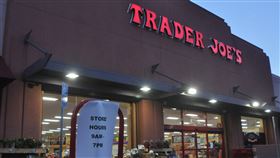 美國超市提前關店武漢肺炎疫情擴大，加州一家超市提早關店。中央社記者周世惠舊金山攝  109年3月17日