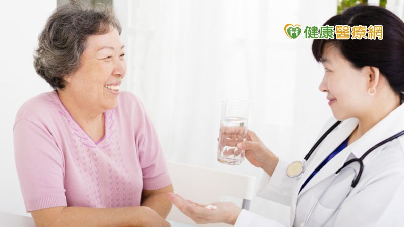 65歲婦人低血糖引發足部缺血性壞死
