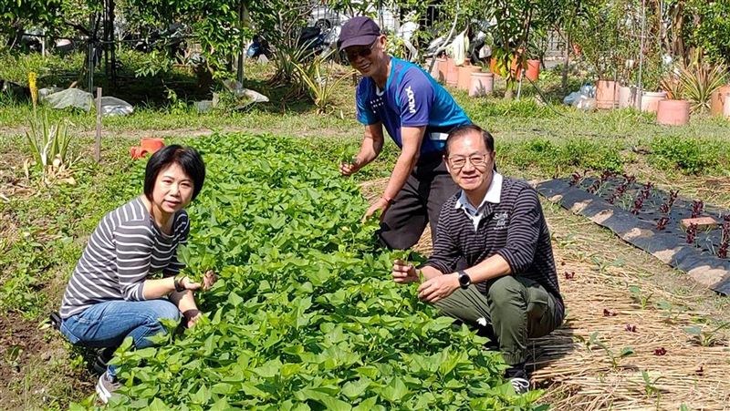 社區大學自然農法班　夫妻慕名取經