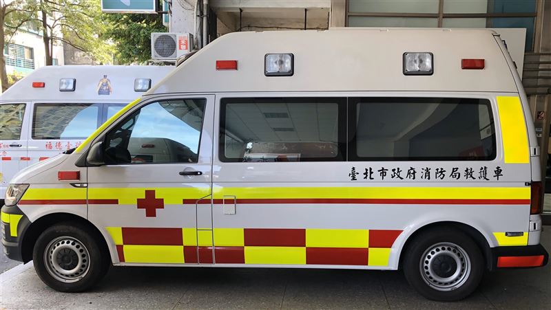 北市救護車換新裝　提升全車反光性能