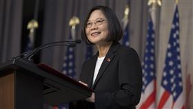 蔡英文，美國國旗（圖／總統府提供）