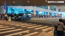 桃園機場,邊境管制,返國潮,防疫車隊,武漢肺炎／記者陳啟明攝影