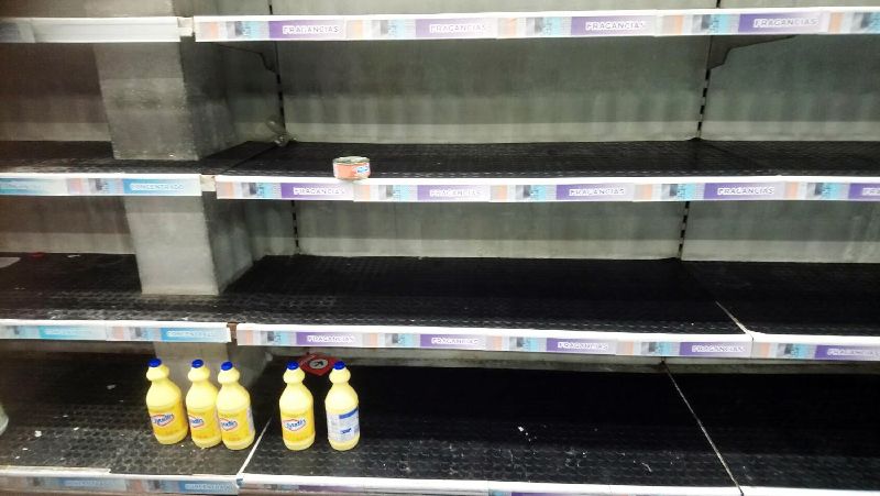 阿根廷民眾　搶購酒精及清潔用品