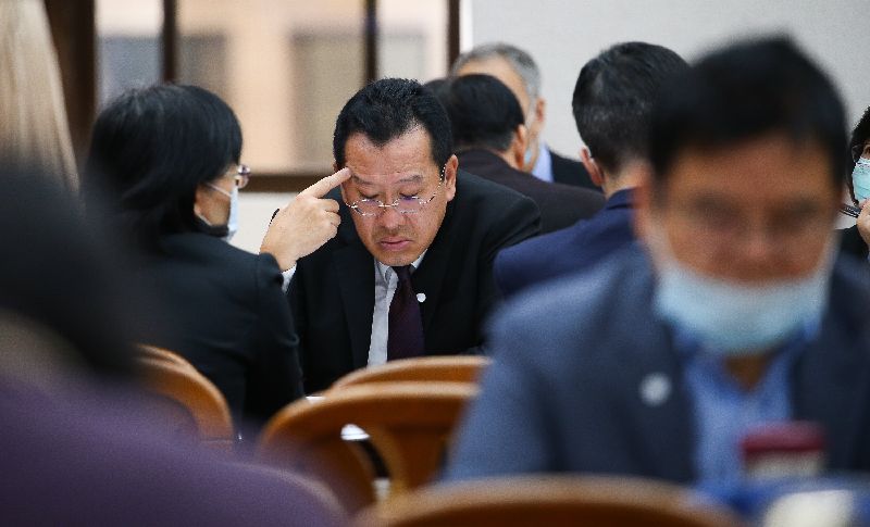 顧立雄：企業貸款本金可申請展延