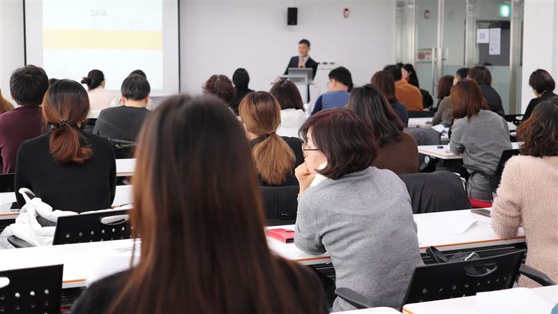 睡到一半被巴頭　結局神展開同學全傻
