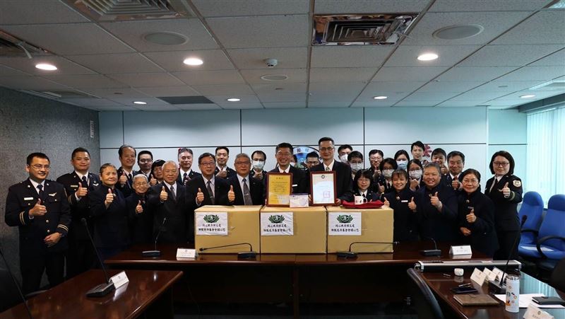 慈濟捐6000口罩助國境移民官防疫