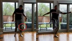 影／衛生紙買不到？金童拿來當足球踢
武漢肺炎,NBA,達拉斯獨行俠,Luka Doncic,廁紙挑戰,Lionel Messi
翻攝自IG Luka Doncic
翻攝自YouTube Barça World