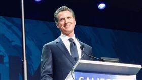 美國加州州長紐森（Gavin Newsom） （圖／翻攝自臉書）