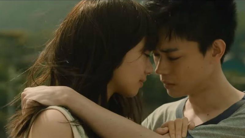 小松菜奈爆熱戀中　收割同劇型男影帝