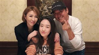 才傳婚變檢場　李翊君一家三口照洩現況
