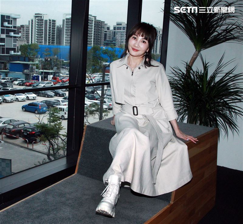 雞屎妹王宥忻接受三立新聞網專訪。（記者邱榮吉/攝影）