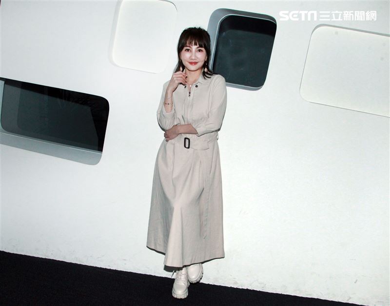 雞屎妹王宥忻接受三立新聞網專訪。（記者邱榮吉/攝影）