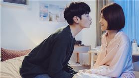 安心亞、宋柏緯主演《墜愛》又甜又虐（圖／歐銻銻娛樂提供）