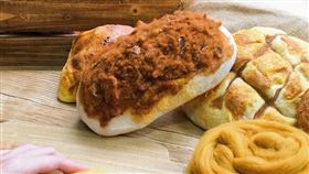  麵包,台灣,扛壩子,台式麵包,香蔥,肉鬆,PTT　圖／翻攝自臉書