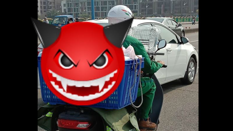 見郵差載…邪念狂冒　網壞笑：求分贓