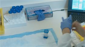 分子診斷業者賽飛公司（Cepheid）.篩檢.試劑.實驗室（圖／翻攝自YouTube-CepheidNews頻道）