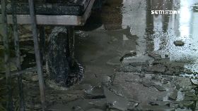 文 放火燒宮廟1800