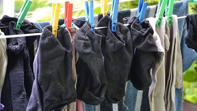 襪子為何會越洗越少雙？網曝都市傳說
