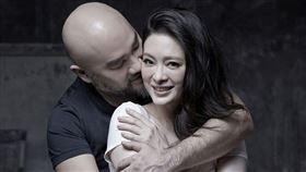 辛龍和劉真2016年擁有愛的結晶。(圖／翻攝自辛龍臉書)