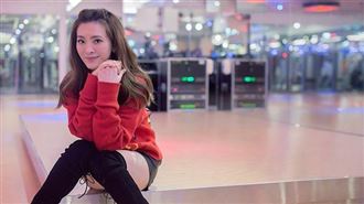 獨／助理強忍哀傷⋯替劉真代課國標舞