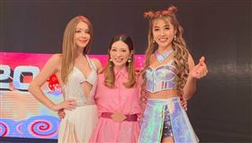 聽聞劉真病逝，安妮（左）貼出與小嫻（右）三人合照哀悼。（圖／翻攝自安妮IG）