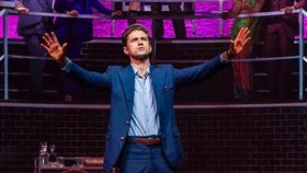 亞倫特維特（Aaron Kyle Tveit）ig