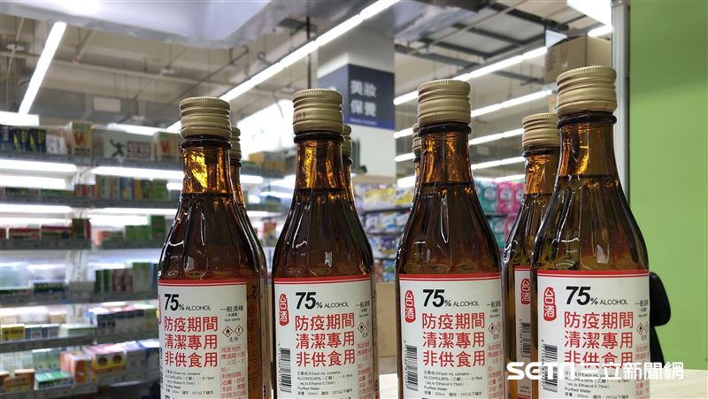 愛買明早開賣防疫酒精　這兩間店除外