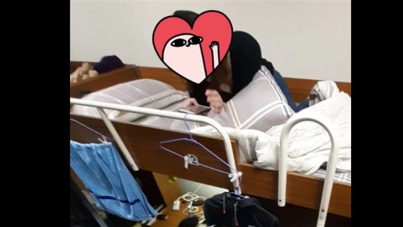 妹子闖寢室脫到剩內衣　6男大生嚇歪