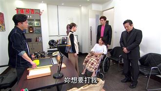 忘了自己掰咖　小三被正宮嗆秒站起來