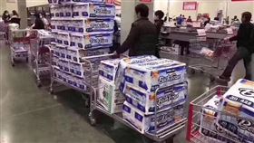 衛生紙,美國,好市多,搶購,進貨(圖/翻攝自臉書