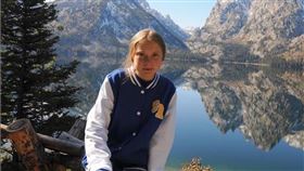 瑞典環保少女童貝里24日自揭近期到中歐旅行後，出現過咳嗽等症狀，並表示自己「很可能」感染武漢肺炎。（圖取自instagram.com/gretathunberg）